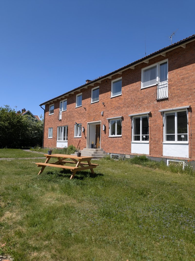 Ferienhaus Ferienwohnung für 2 im "Alten traditionellen Bankhaus" direkt am Fluss und Badestelle — in Kalmar län — WLAN / Internet